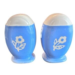 Vtg Harker Pottery Oval Blue Salt & Pepper Shakers with Flower‎ Design Kitchen